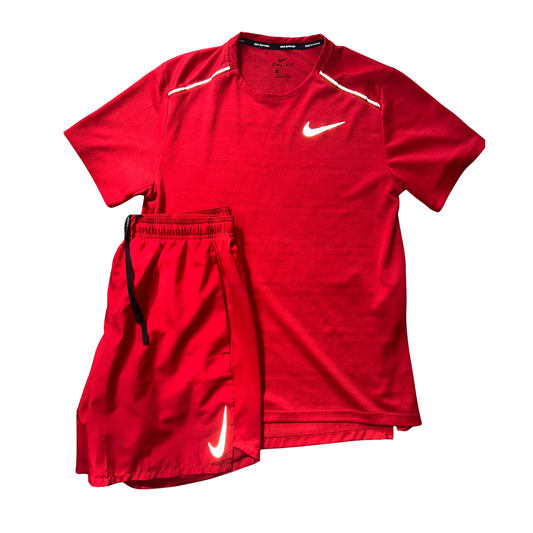 Nike Red Miler T-shirt / Nike Red Challenger Shorts Set